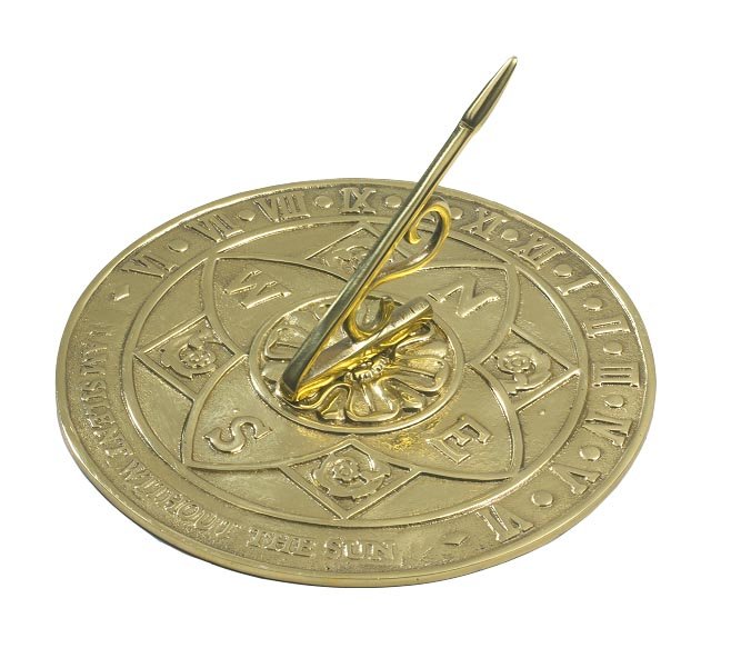 English Rose Garden Sundial – English Lamp Posts