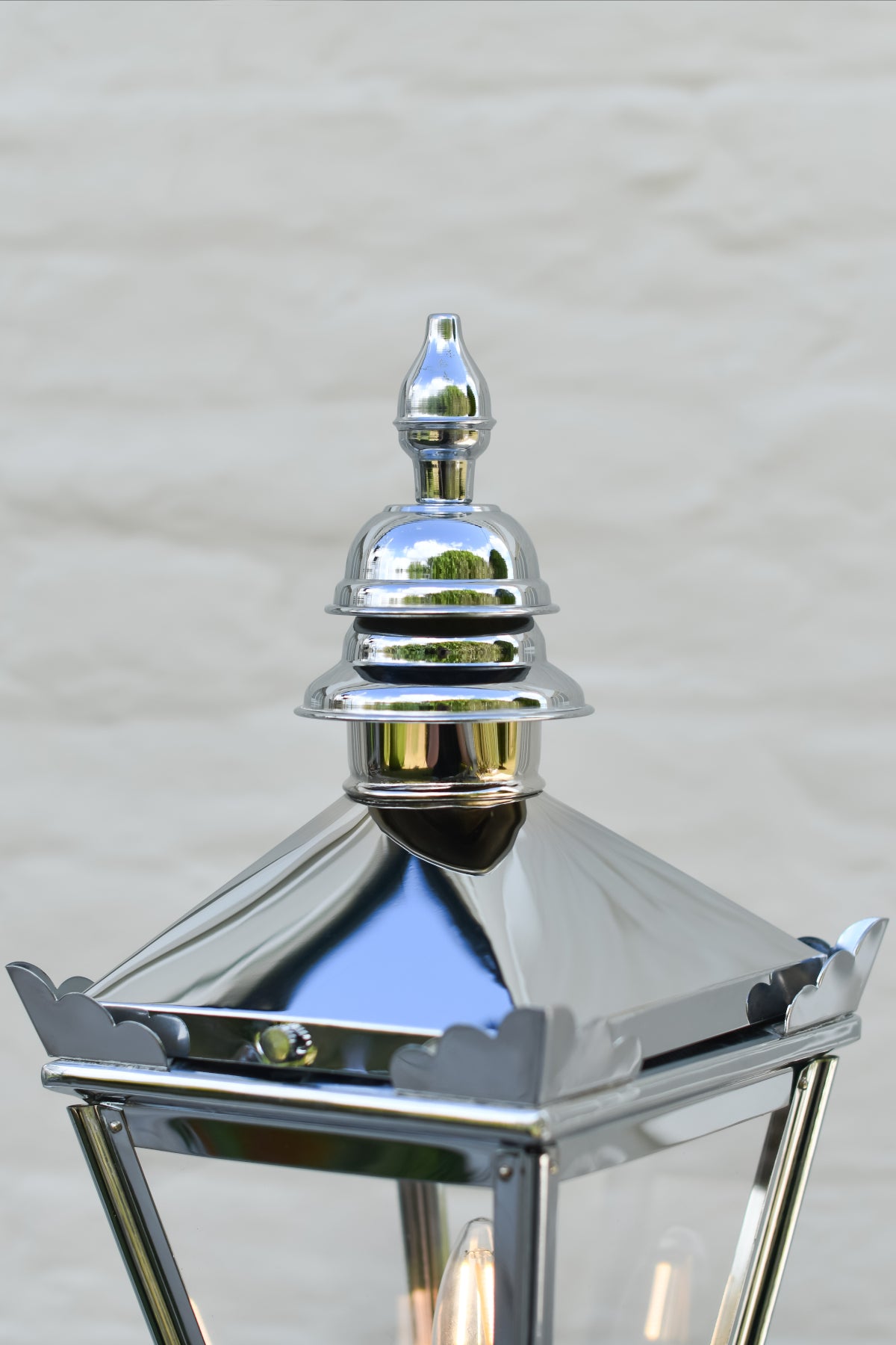 Magnified view of the chrome sloped roof