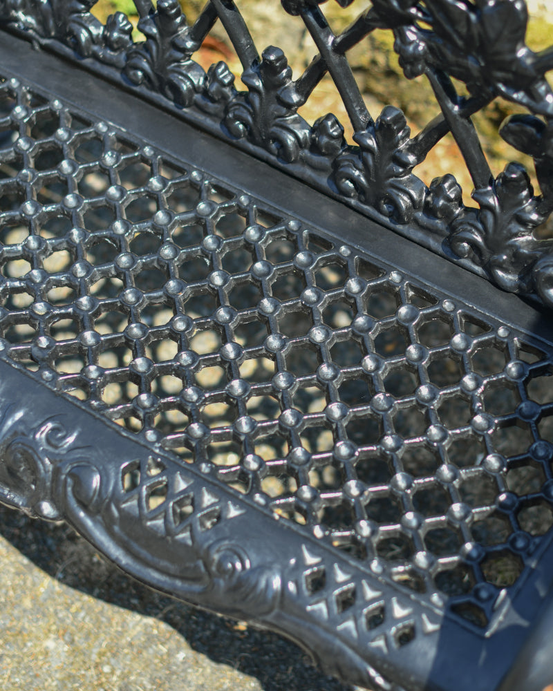 Overhead view of the black seating plate
