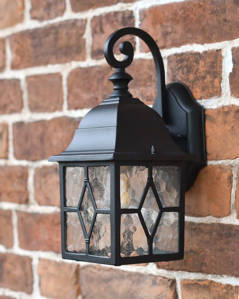 'Rosemount' Traditional Outdoor Wall Light