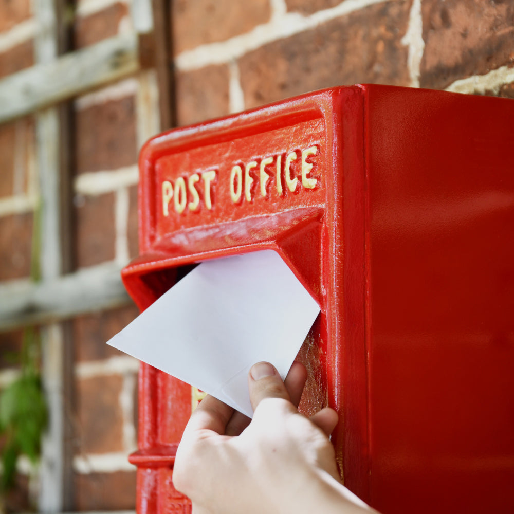 Large aperture letter box 