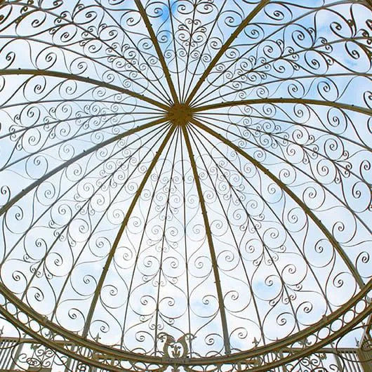 Close up of the scrolled roof