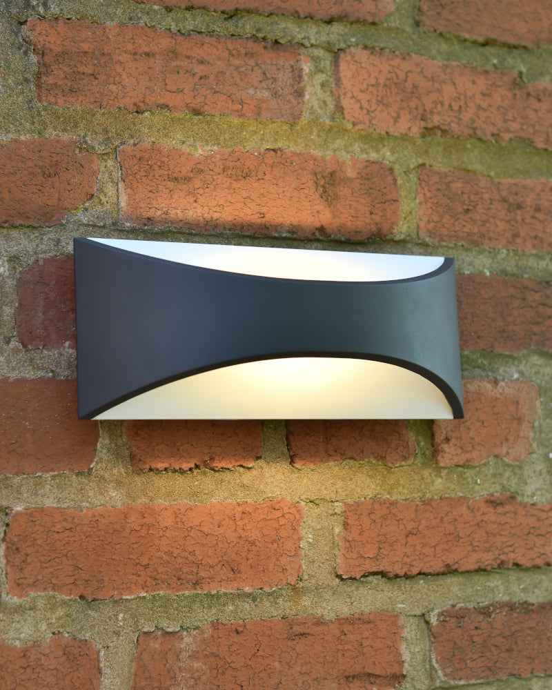 Angled view of the aluminium wall light