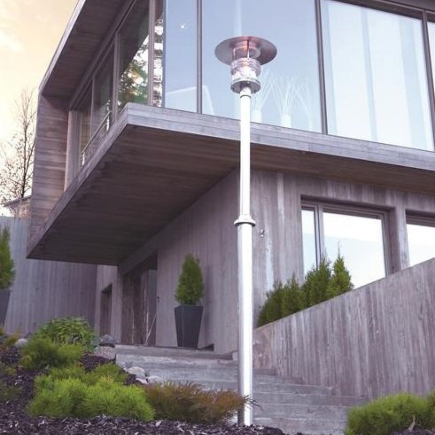 "Seoul" Galvanised Lamp Post