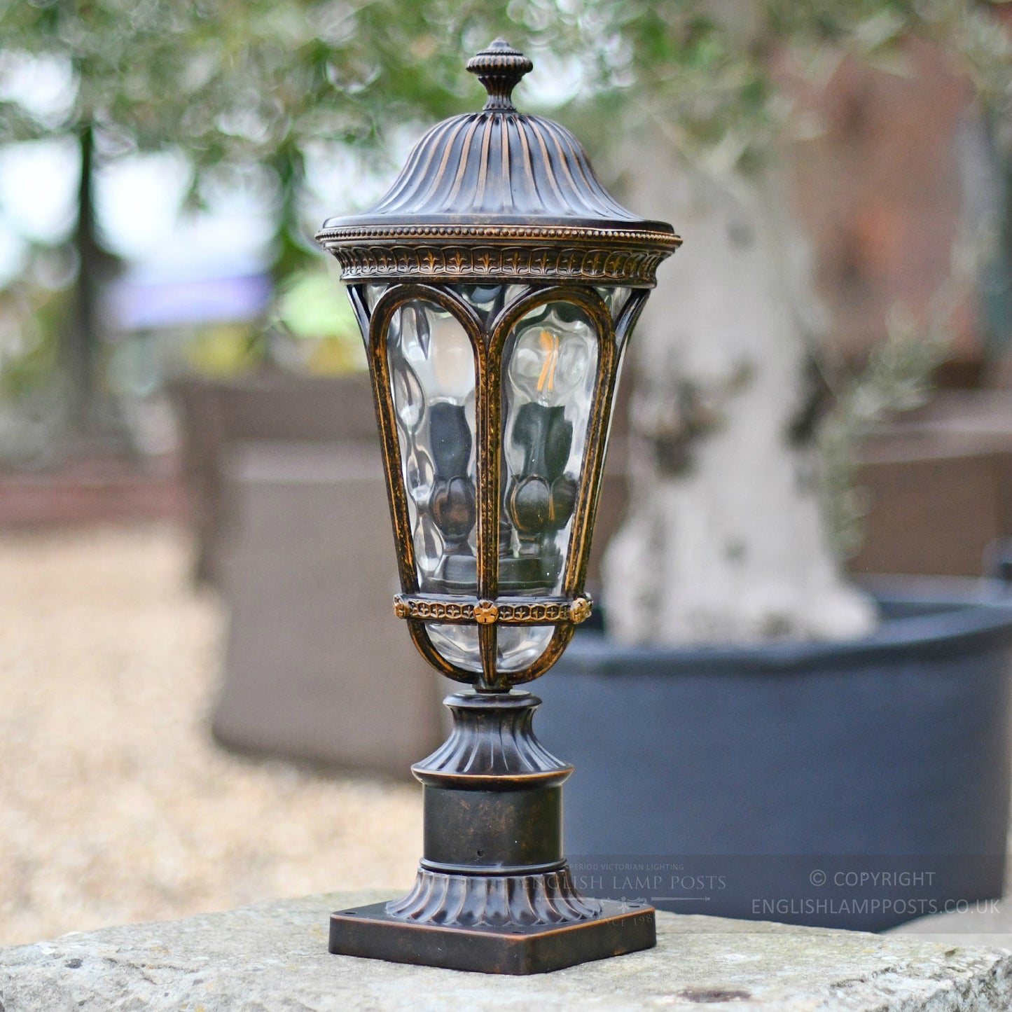 Slim Line Traditional Pillar Post Light