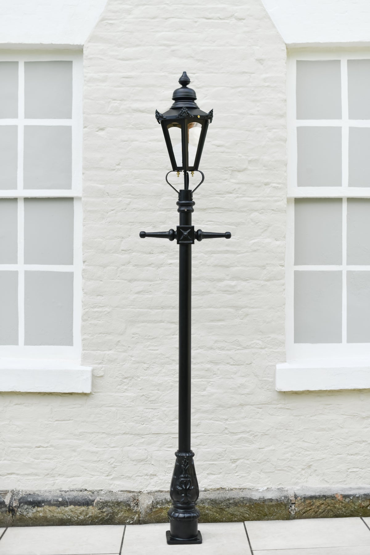 Small black hexagon lamp post