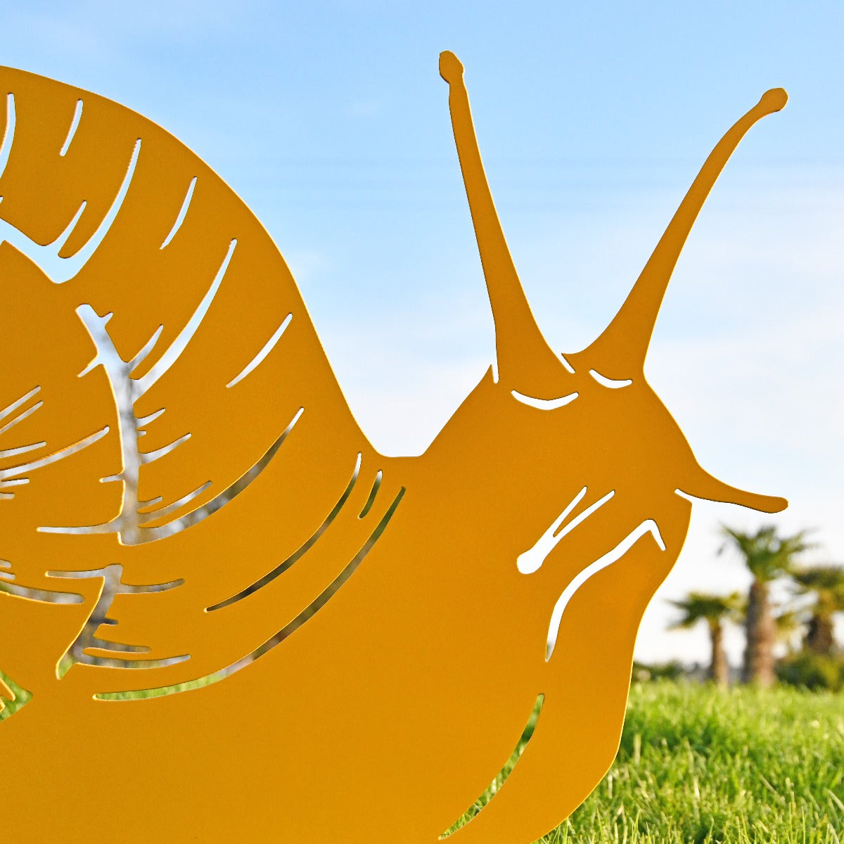 Snail Garden Sheet Steel Silhouette In Yellow