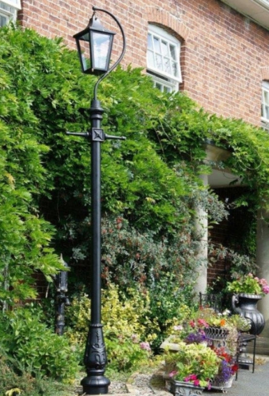 Swan Neck Lamp Post 2.93m