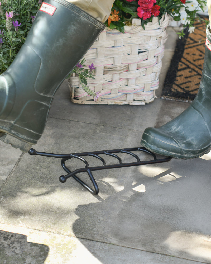 The black boot jack in situ 