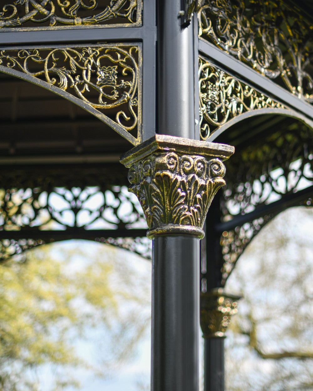 Cast-iron ornate gazebo bracket
