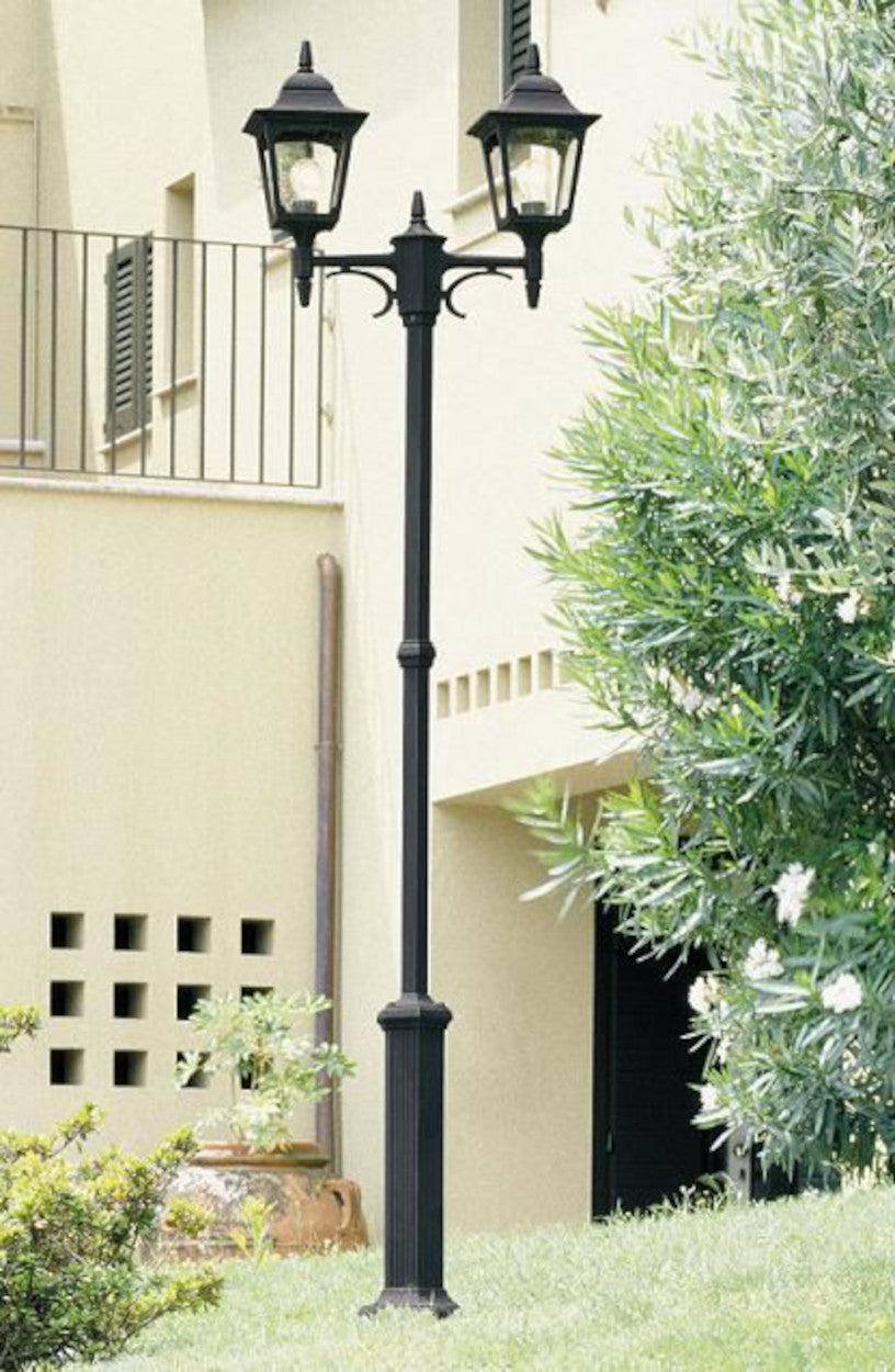 The 'Harewood' lamp post in situ
