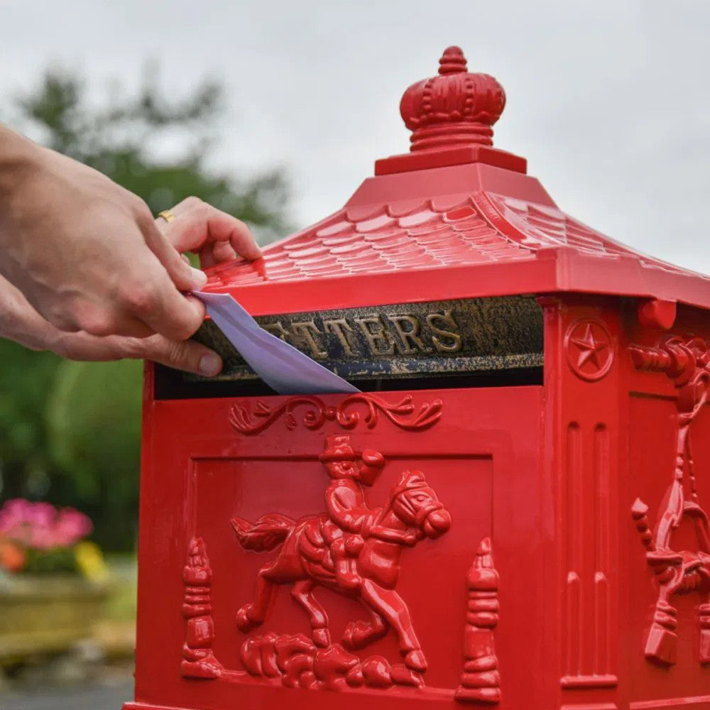 Example of letter being pushed through the aperture 