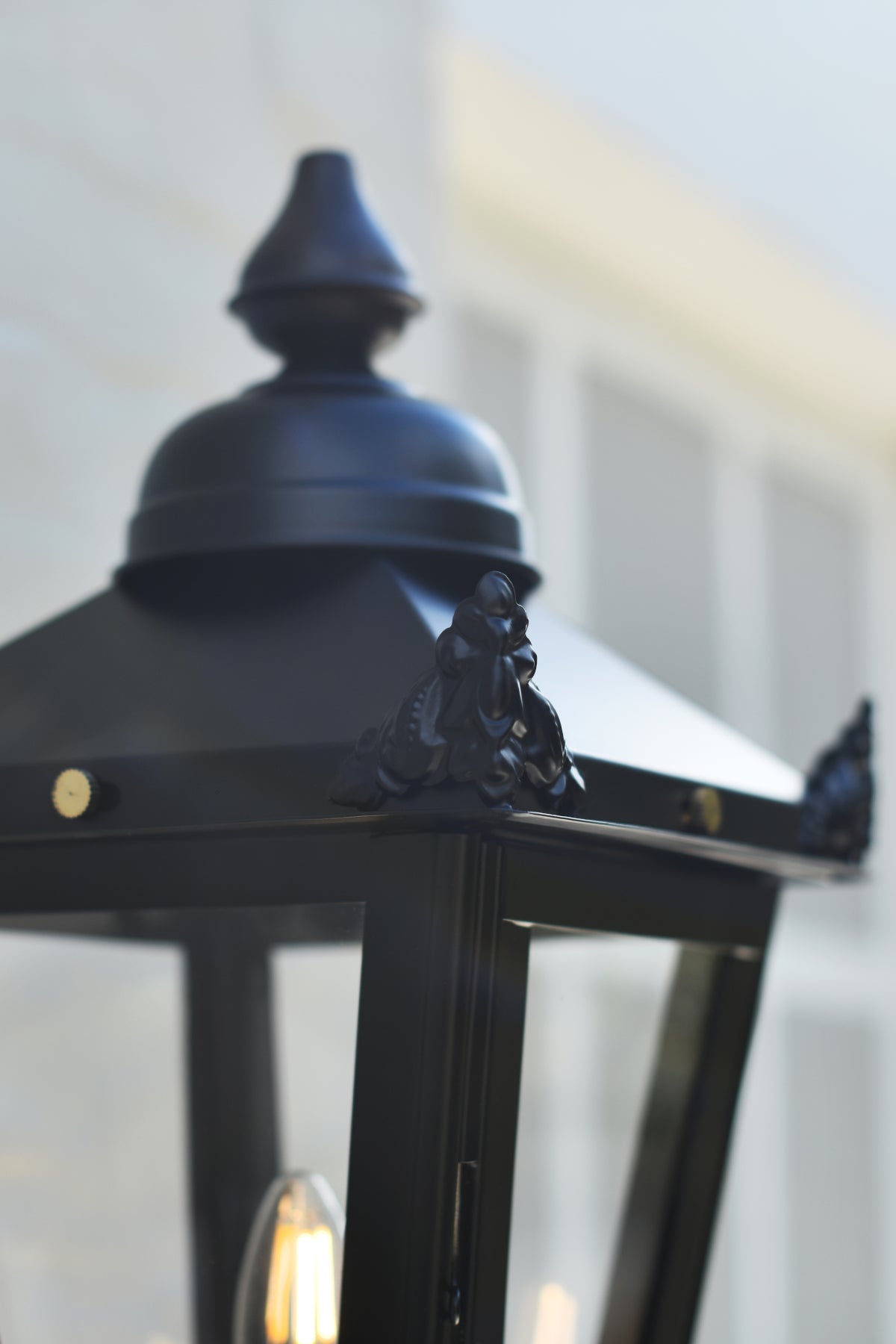 Close up of the embossed regal finial