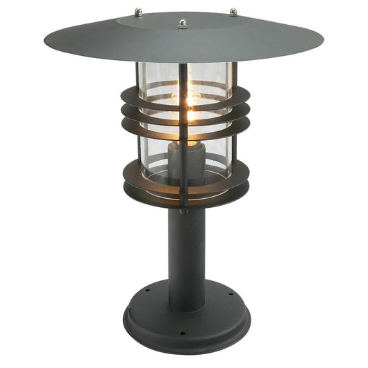 The Large Black 'Colebrooke' Pillar Light