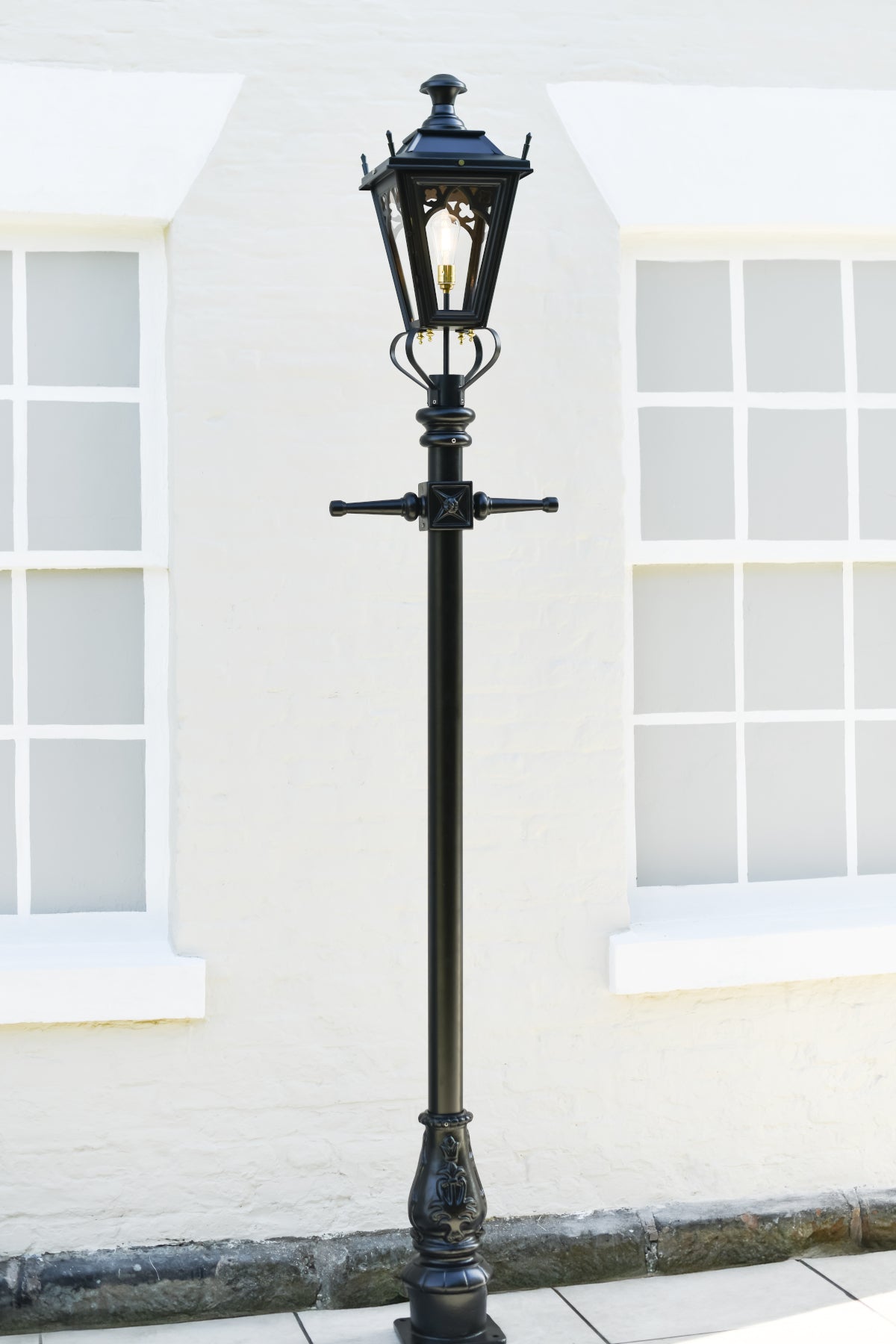 The 'Midnight Beacon' Gothic Lamp Post