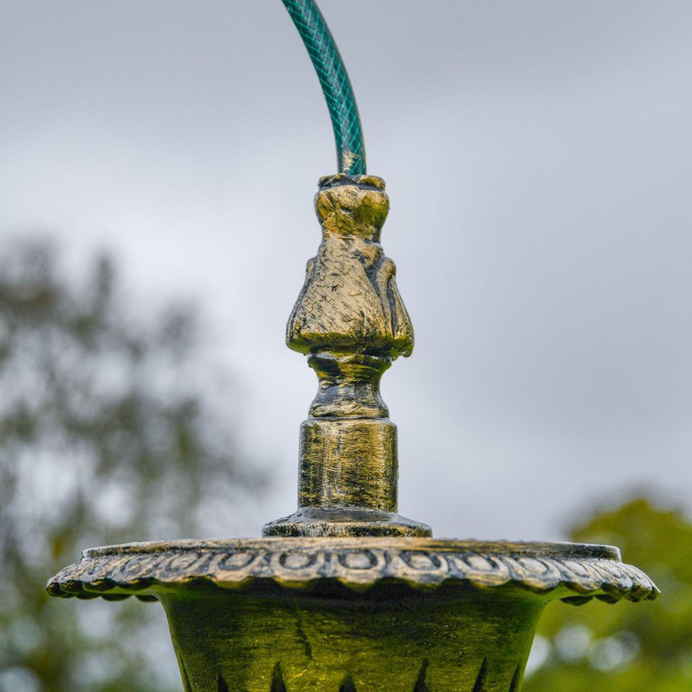 Close up of the water fountain apex