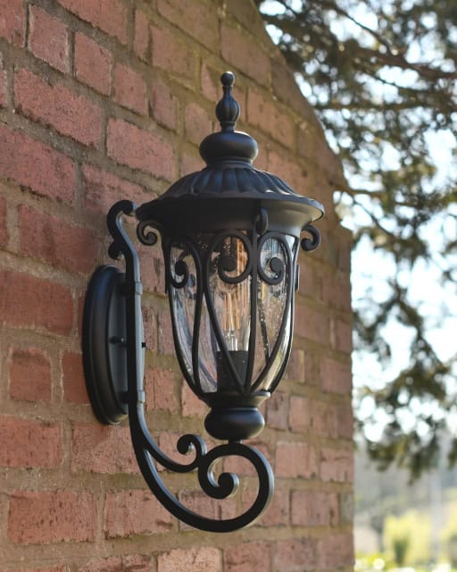 'Colshaw' Medium Bottom Fix Traditional Wall Light - thumbnail