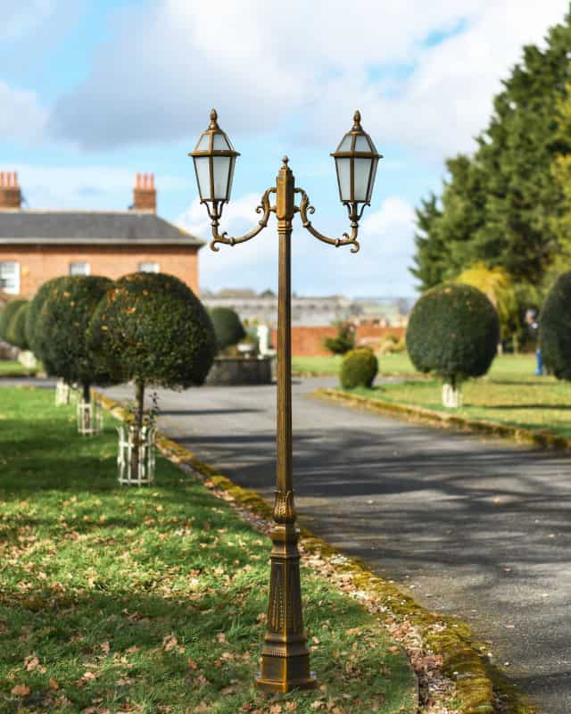 'Silwood' Double Headed Classical Bronze Lamp Post - thumbnail