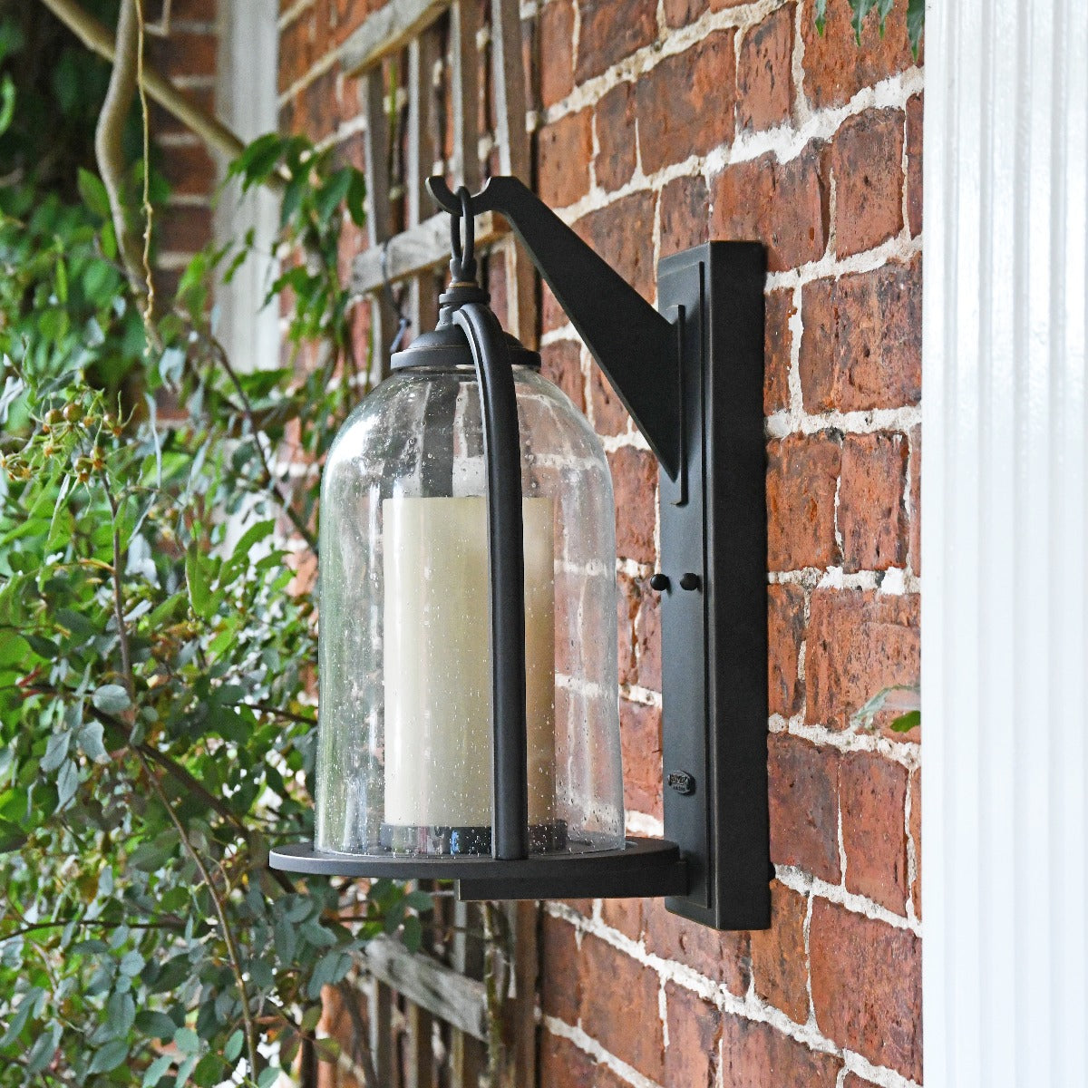 Traditional Bell-Shaped Glass Wall Light Fitting