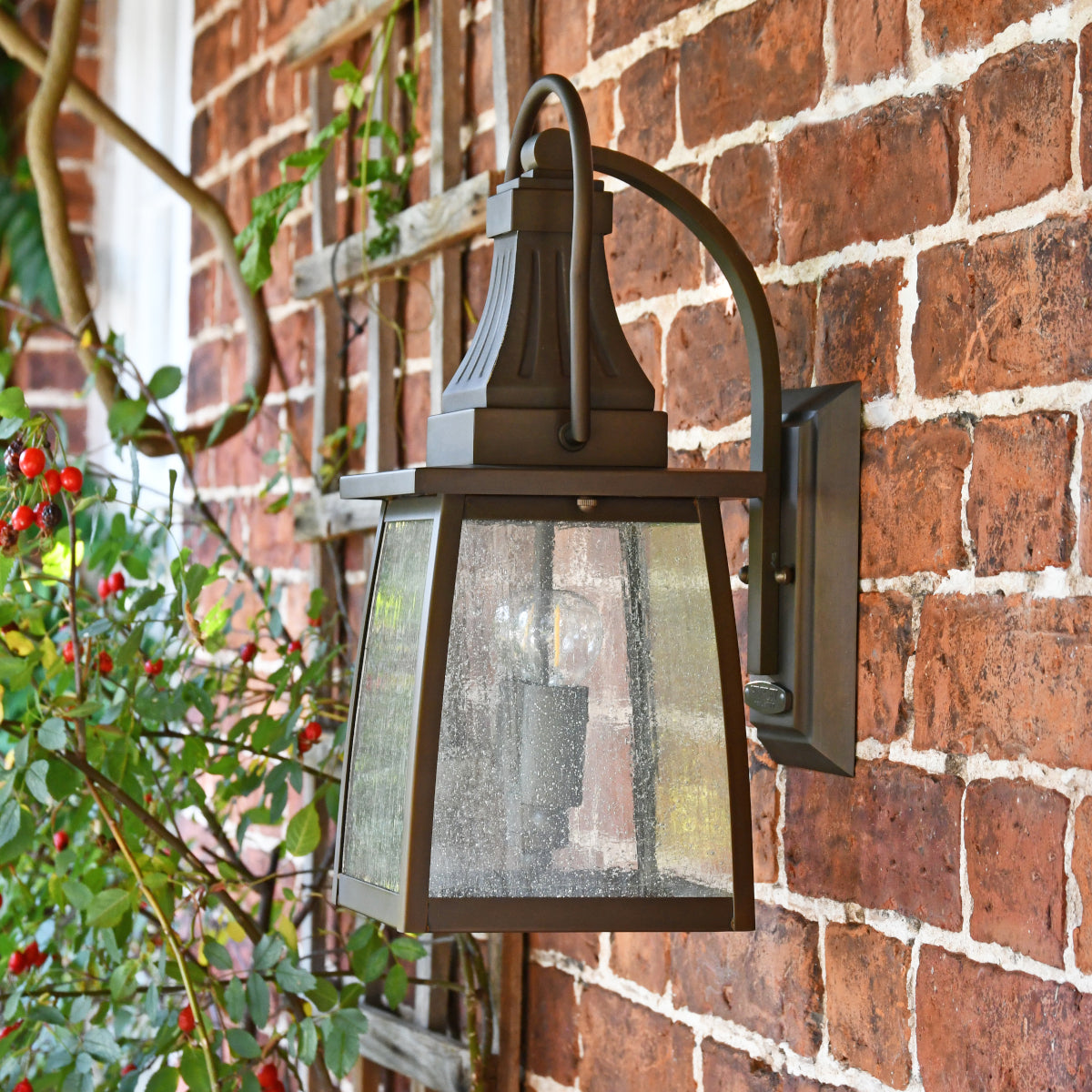 Side profile of the traditional lantern