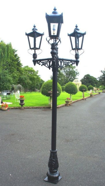 Triple Head Lamp Post - thumbnail 