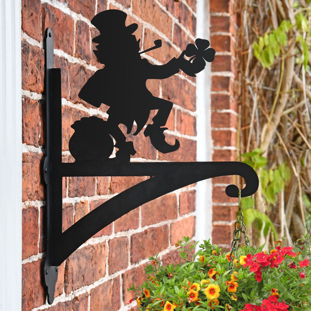 "Leprechaun" Garden Hanging Basket Bracket