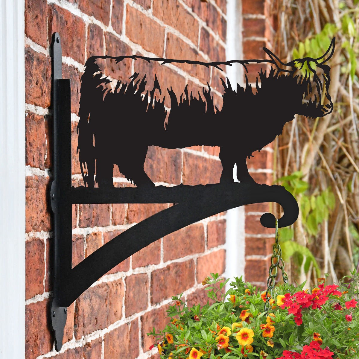 "Highland Cow" Garden Hanging Basket Bracket On Brick Wall