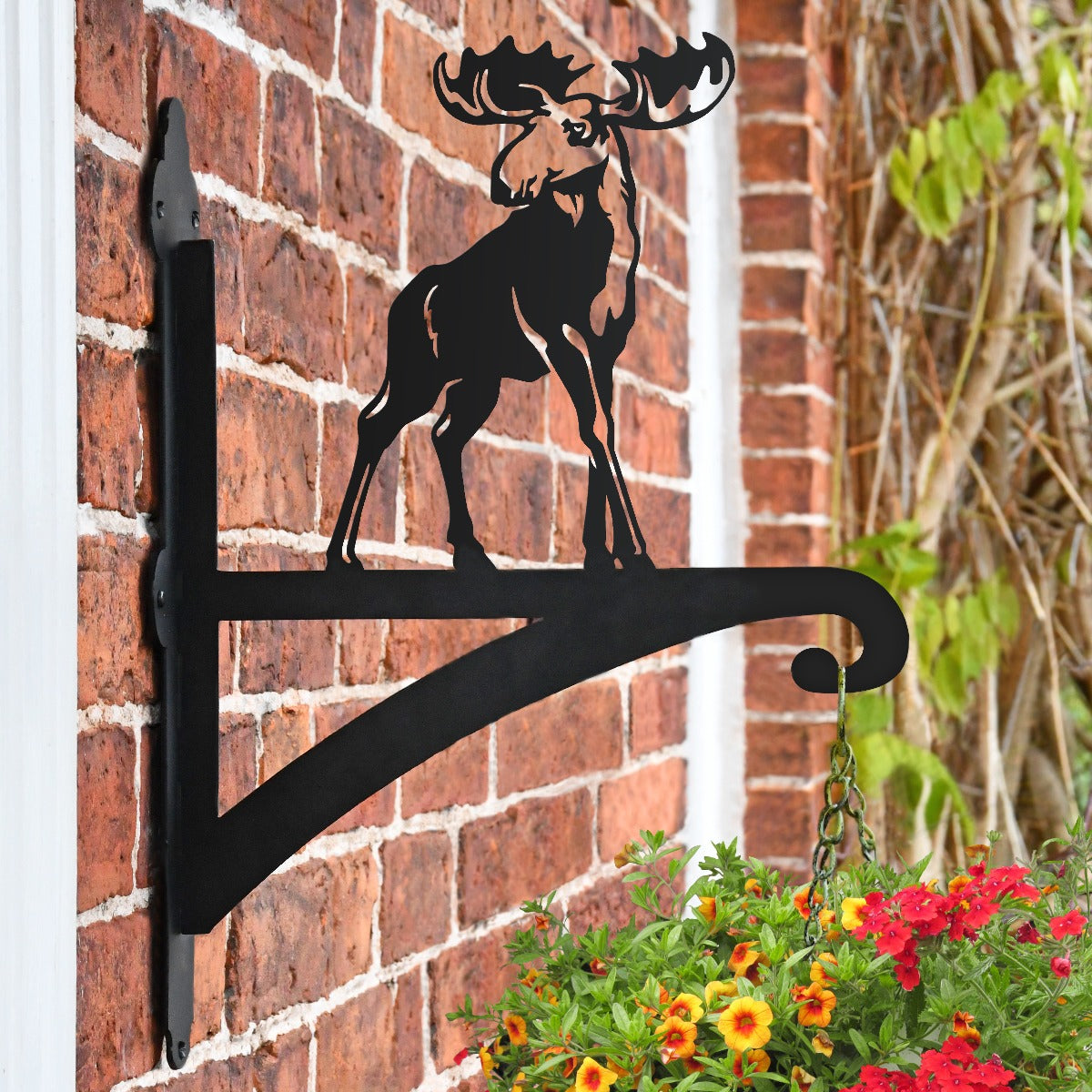 "Moose" Garden Hanging Basket Bracket On Brick Wall