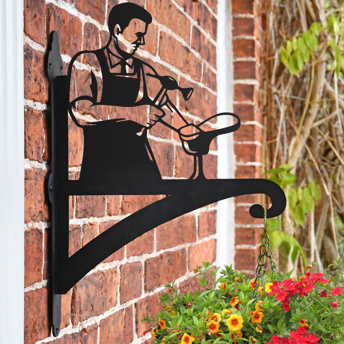 "Cobbler" Garden Hanging Basket Bracket On Brick Wall