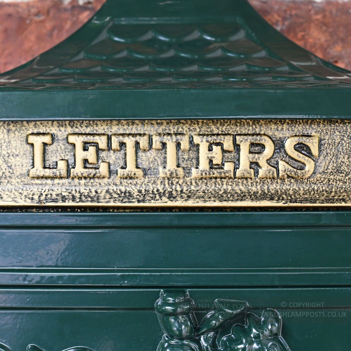The Huntley Wall Mounted Post Box