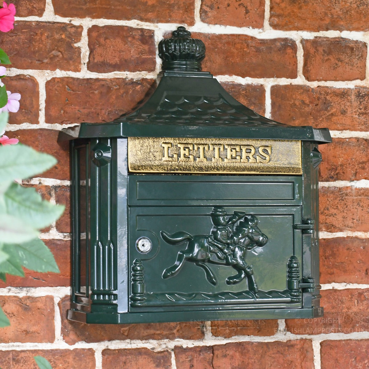 The Huntley Wall Mounted Post Box