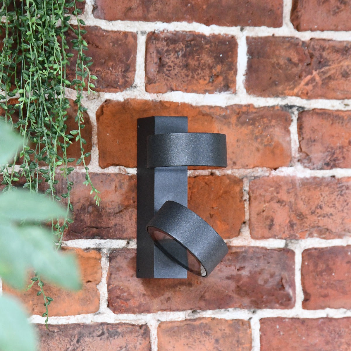 Modern Black Wall Light With Rotating Fittings