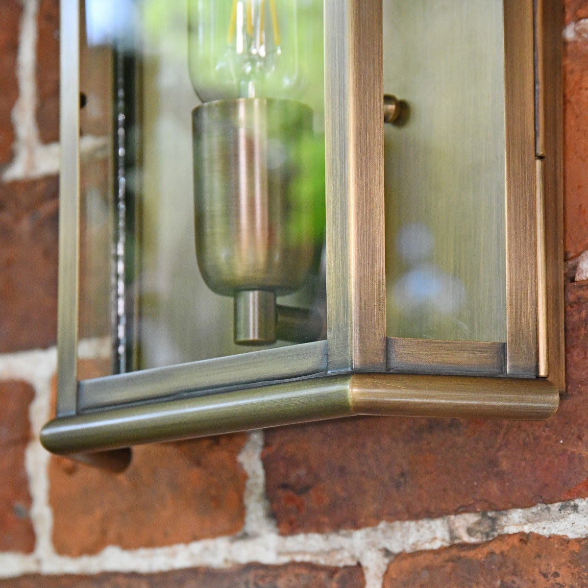 Antique Brass Traditional Wall Lantern