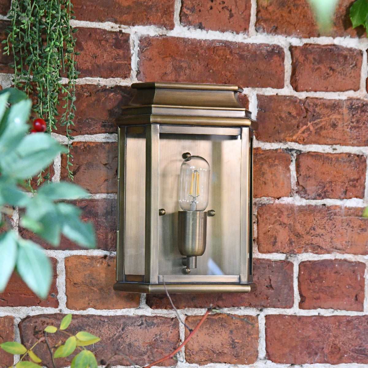 Antique Brass Traditional Wall Lantern