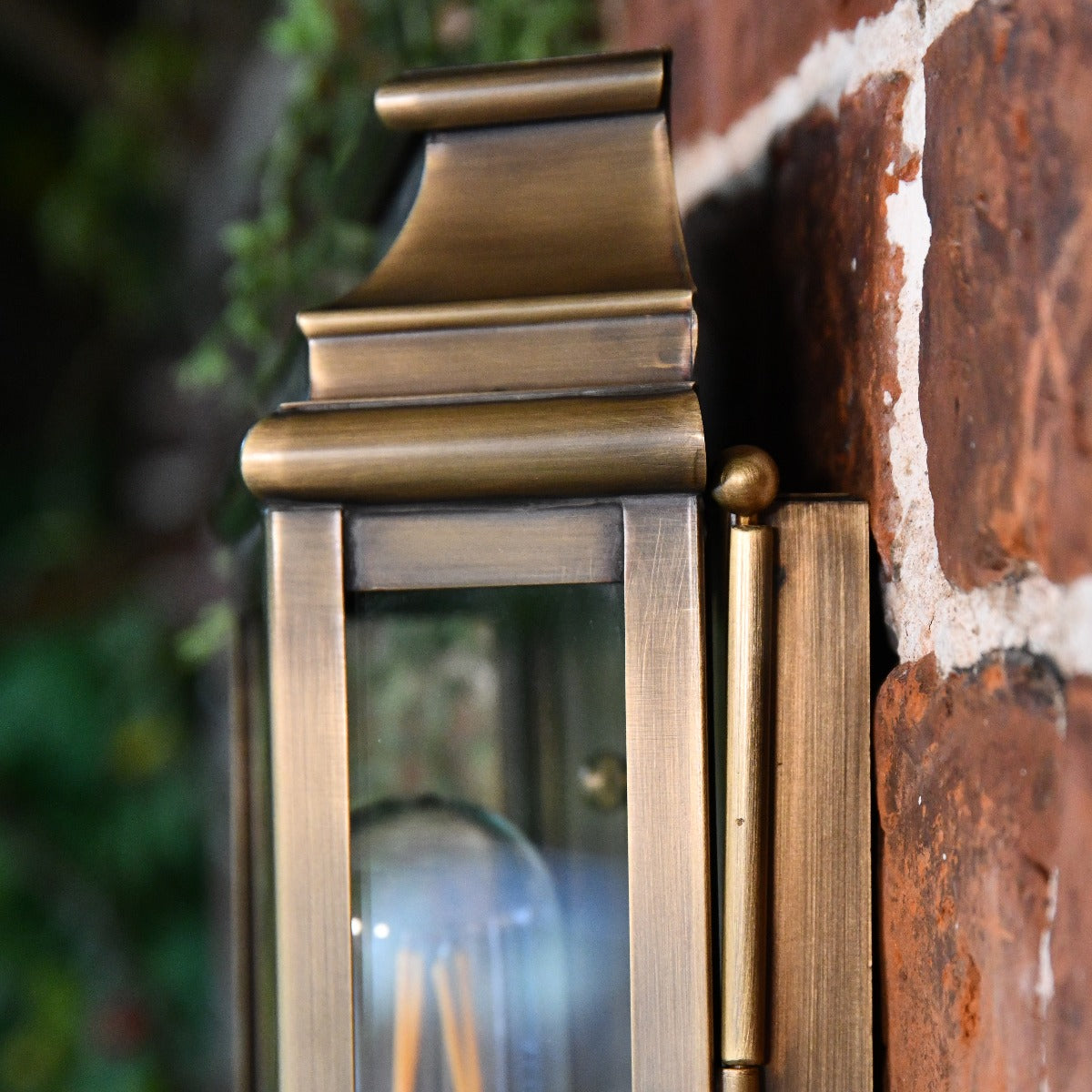 Antique Brass Traditional Wall Lantern