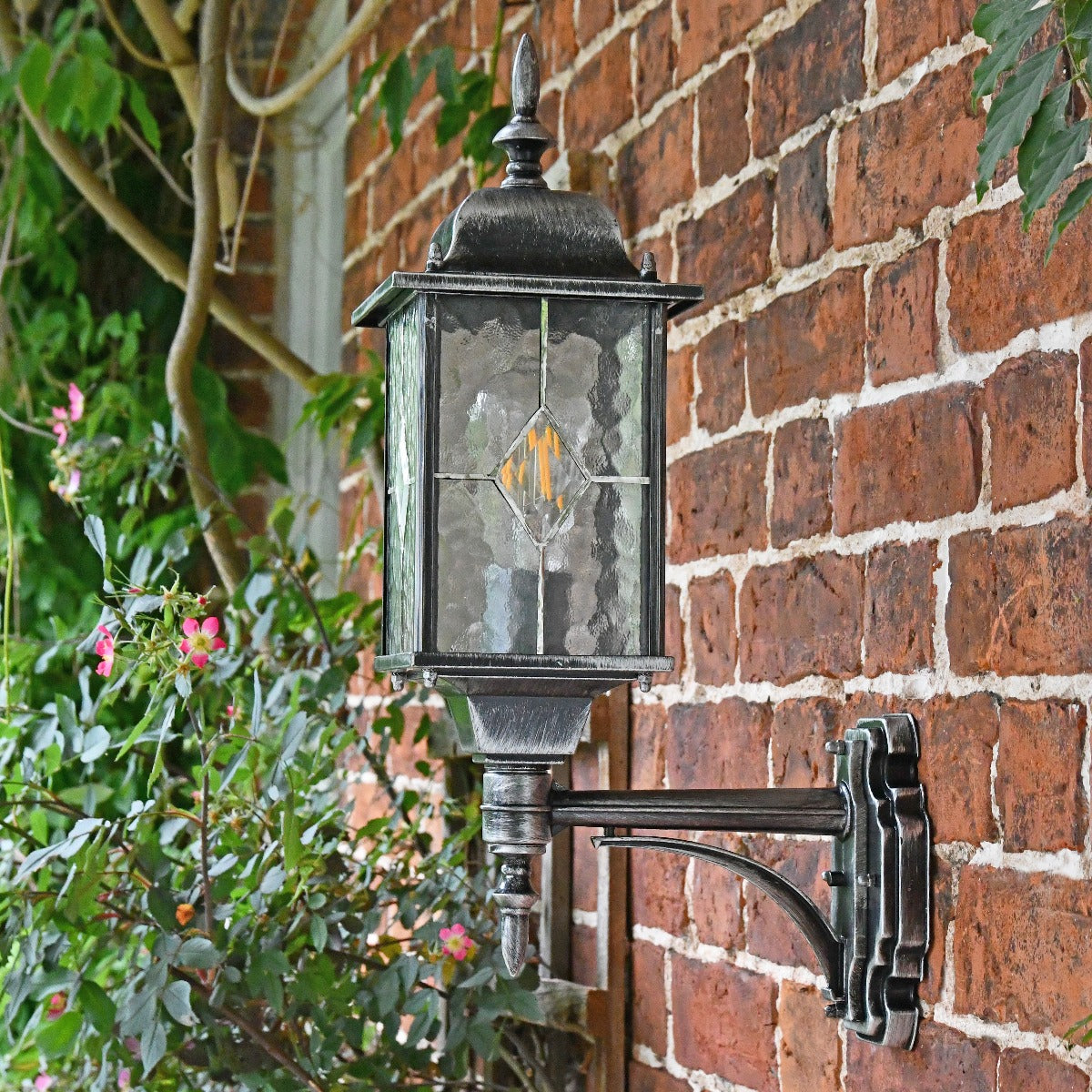Classical Wall Lantern with Optional PIR Sensor