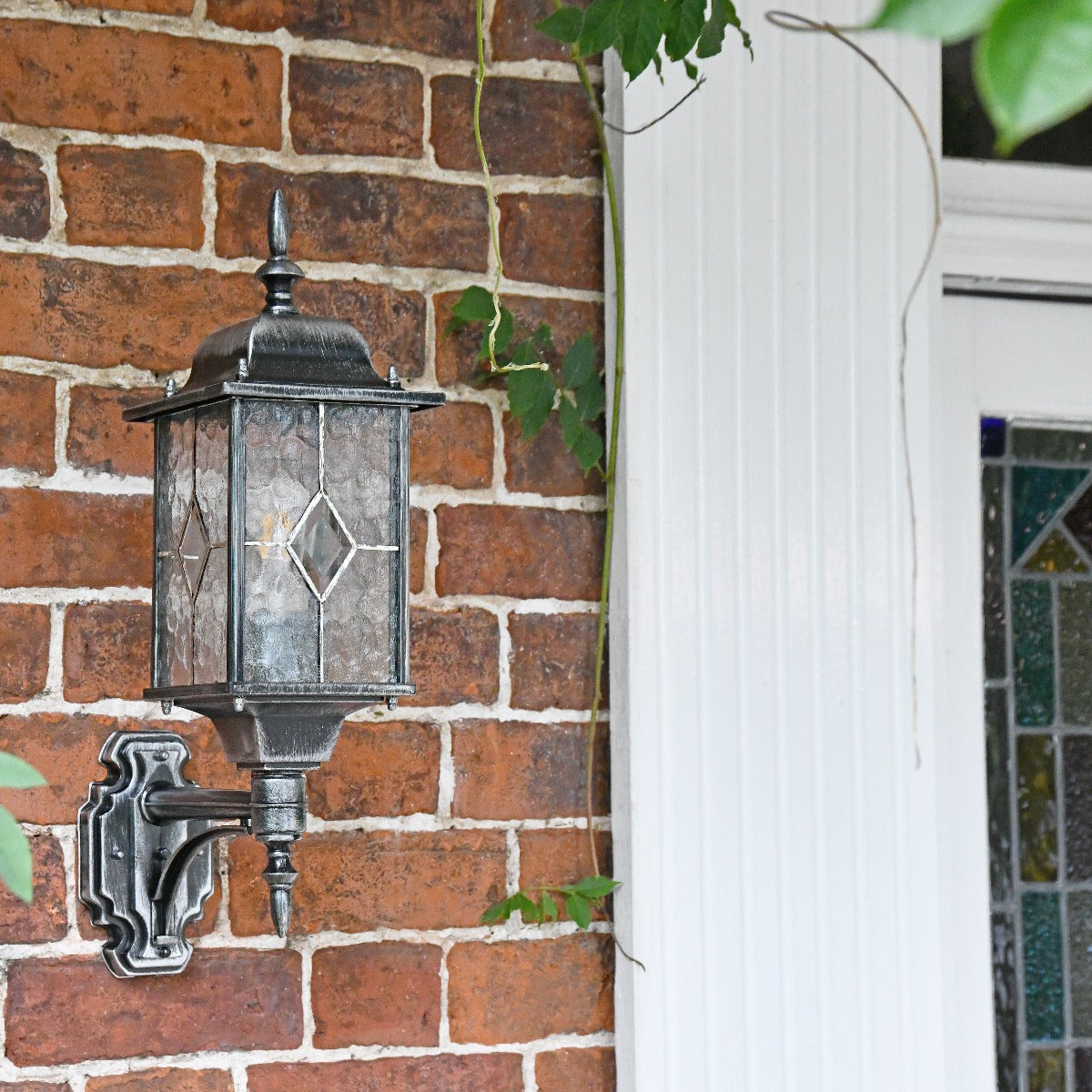 Classical Wall Lantern with Optional PIR Sensor
