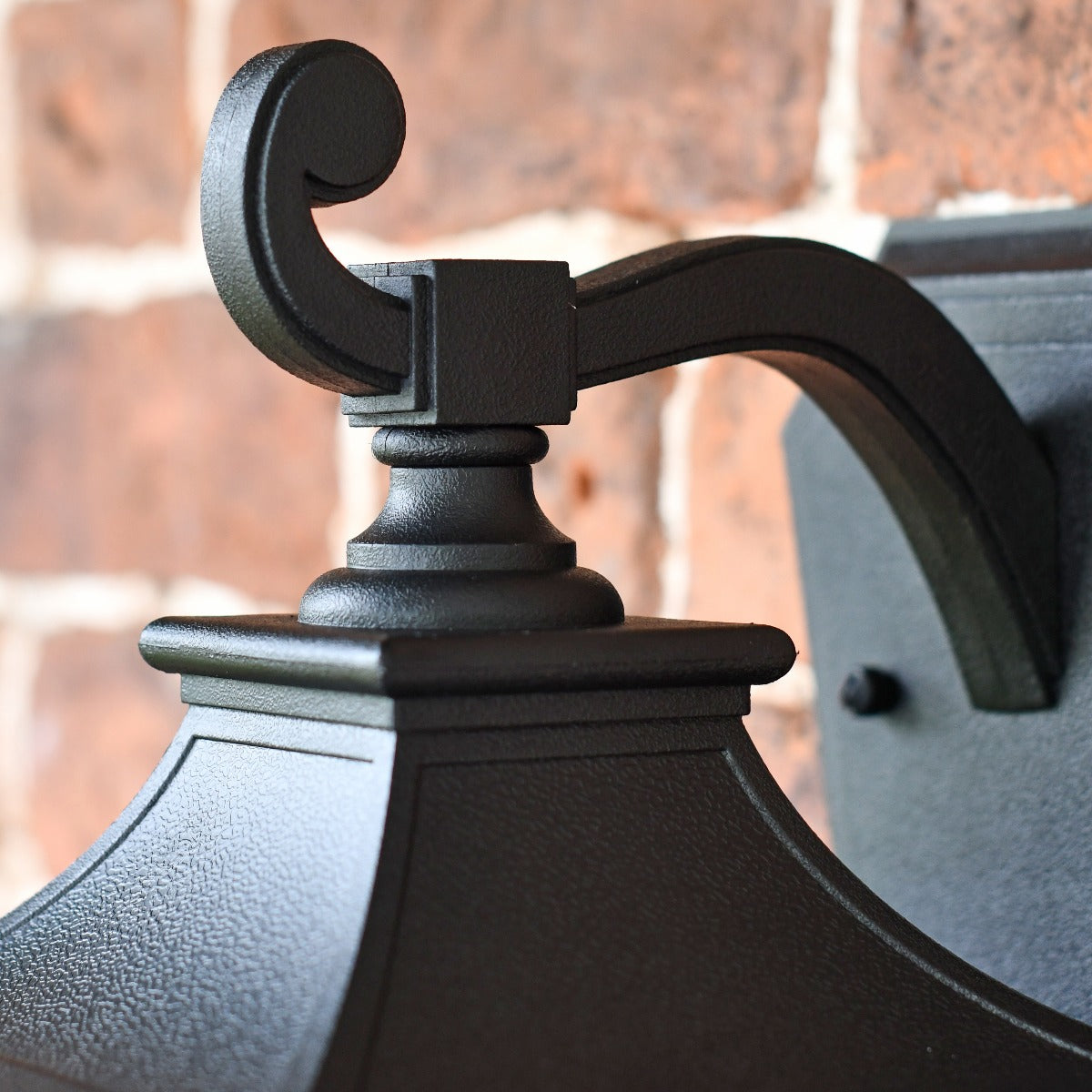 Victorian Wall Lantern With Textured Glass