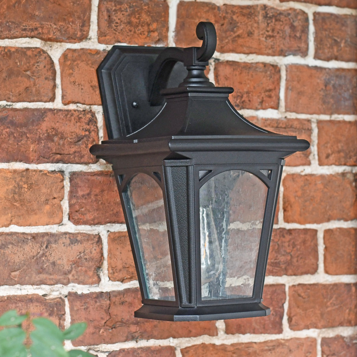 Victorian Wall Lantern With Textured Glass