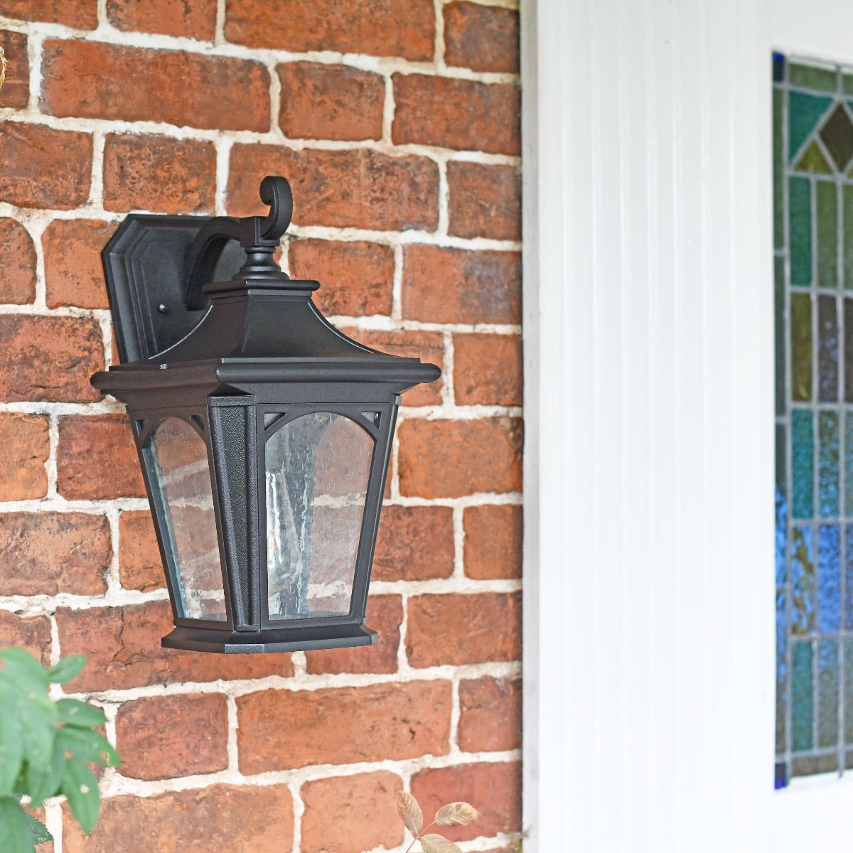 Victorian Wall Lantern With Textured Glass