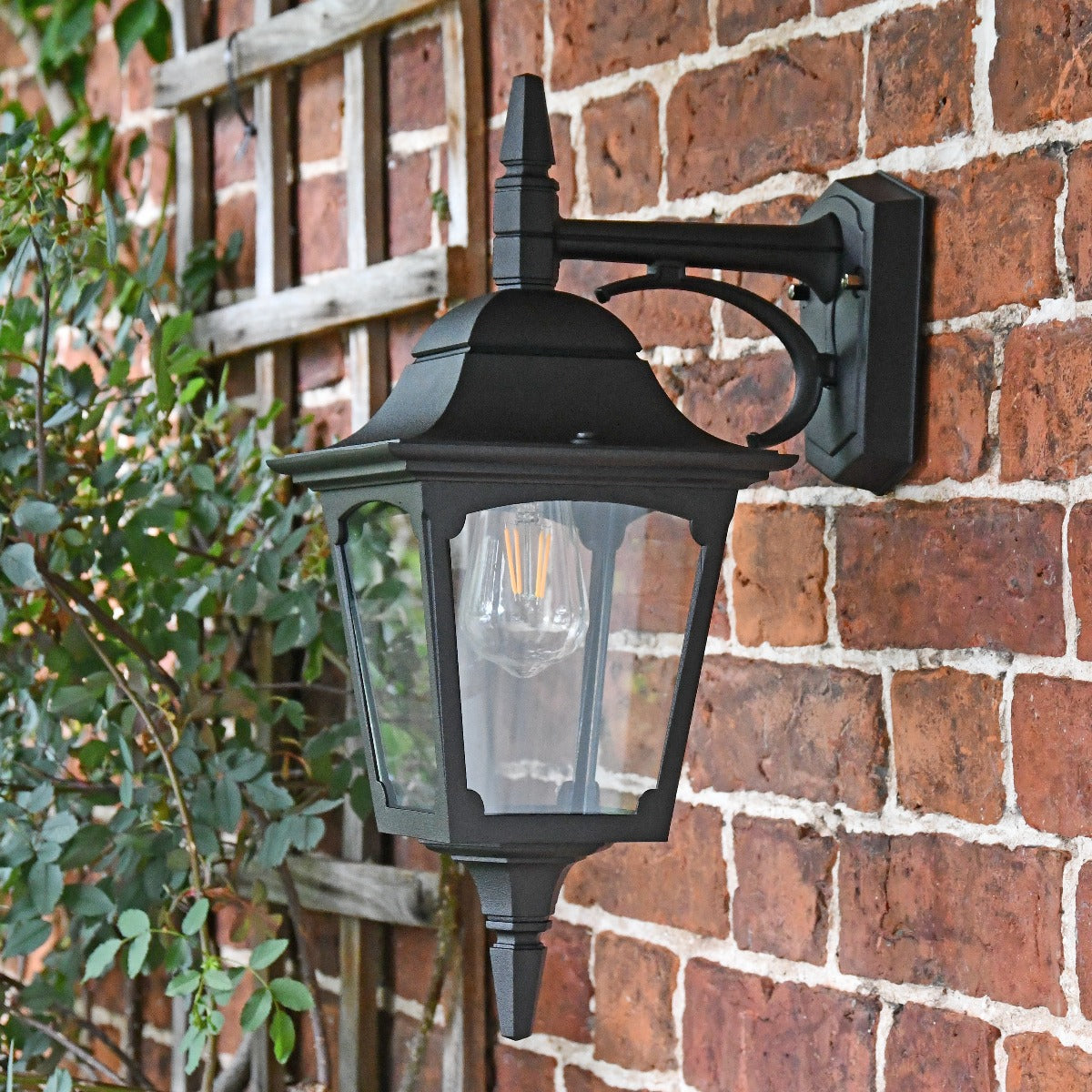 Top Fix Traditional Black Wall Lantern Details