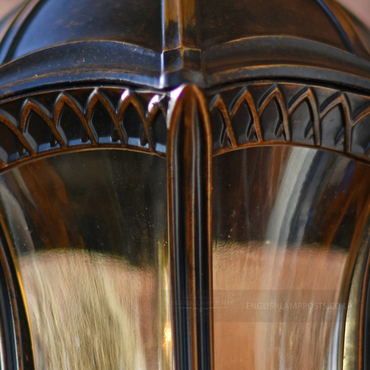 Baroque Hour Glass Wall Lantern and Bracket