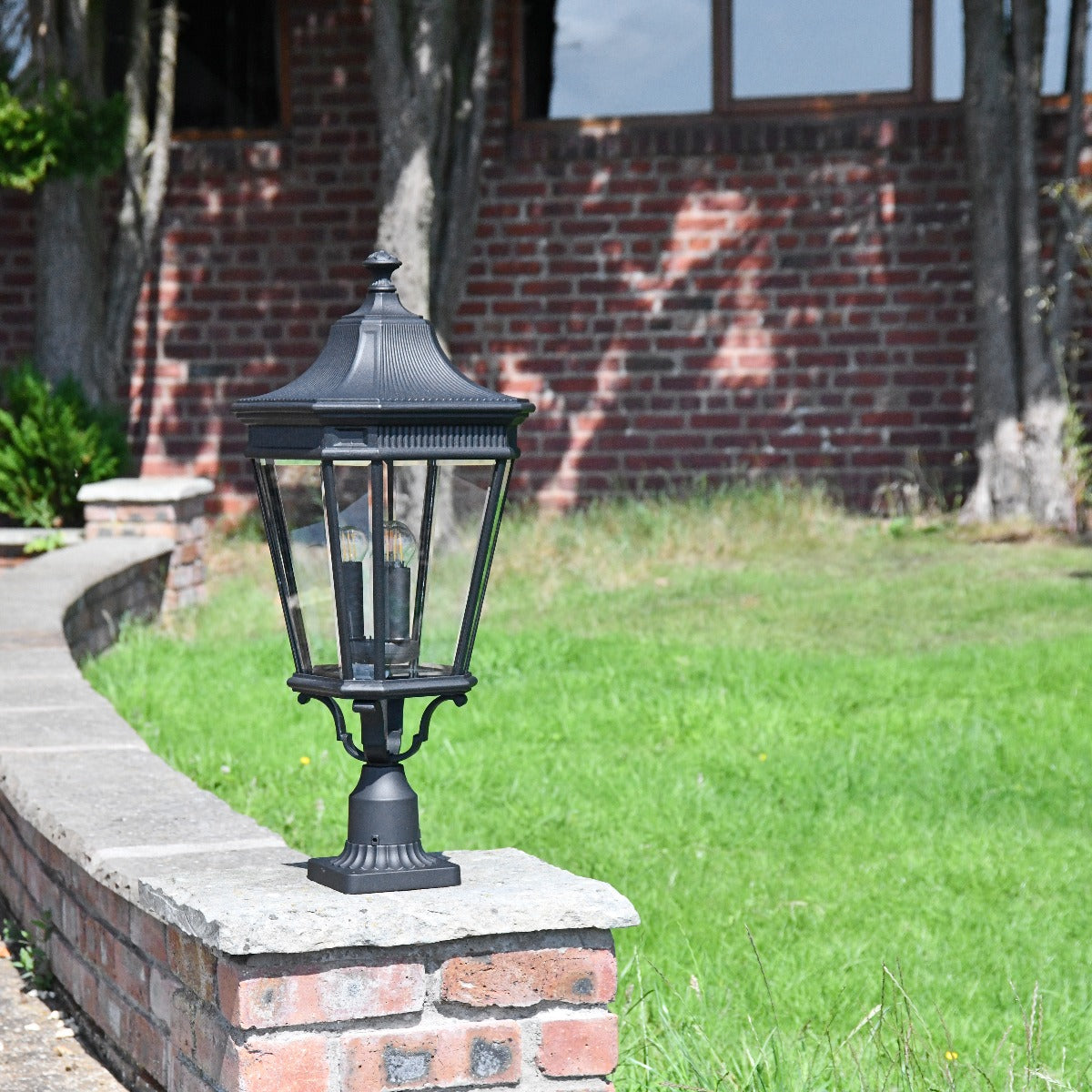 Large Traditional Pedestal Light In Black