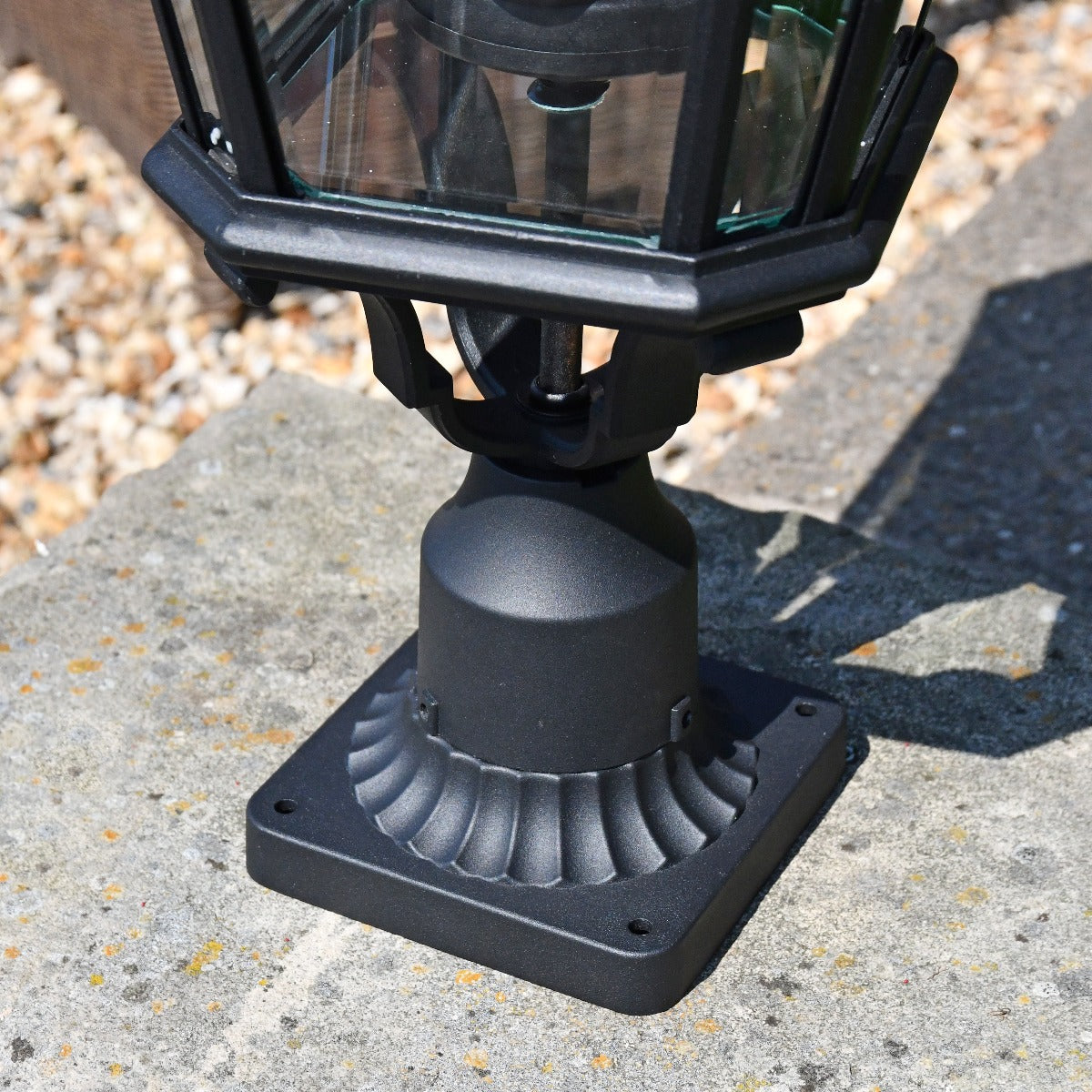 Large Traditional Pedestal Light with Sculpted Detailing Base