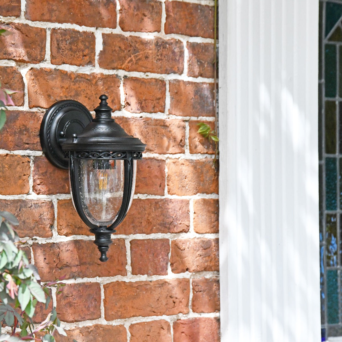 Traditional Wall Lantern In Black