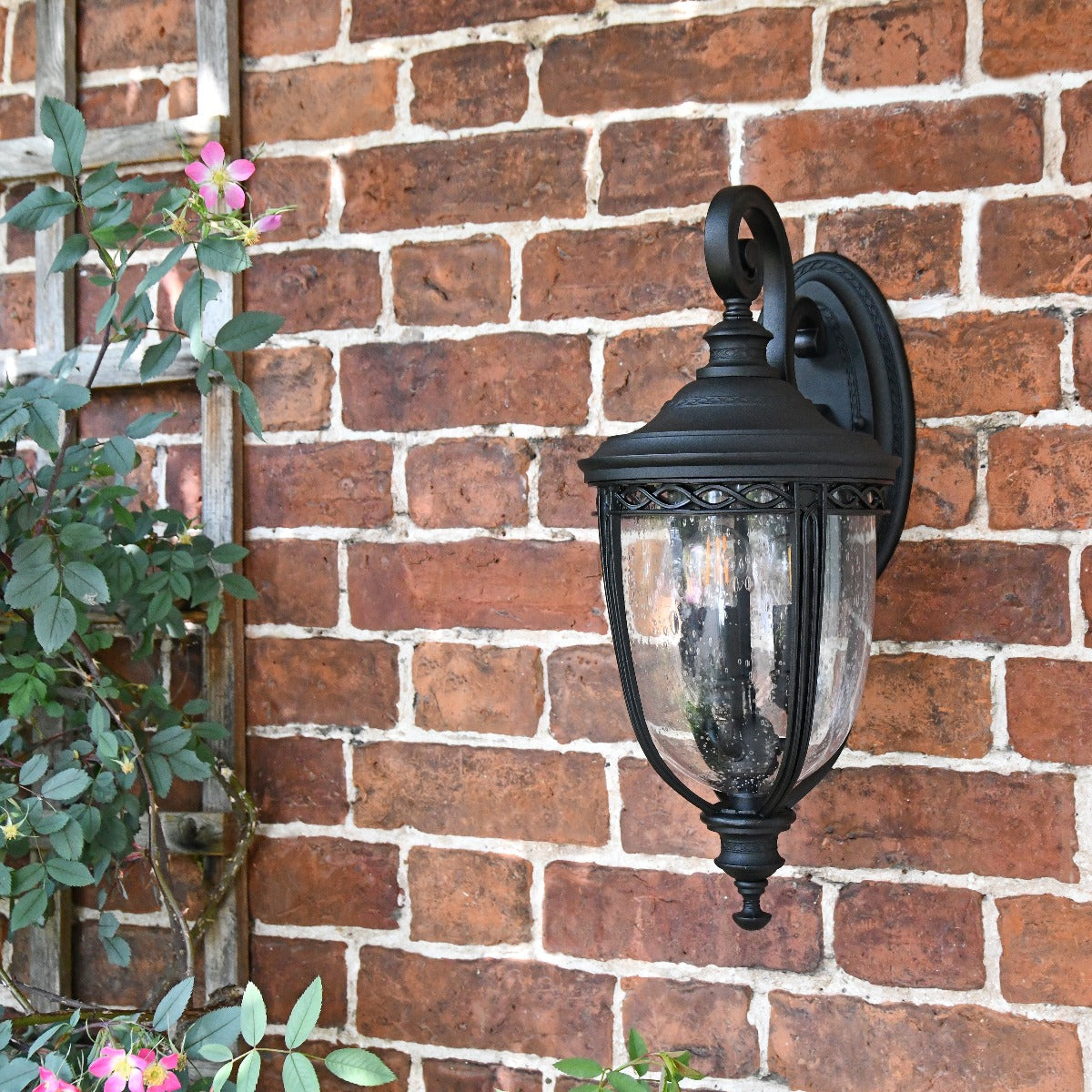 "The Chelford" Black Top Fix Traditional Wall Light
