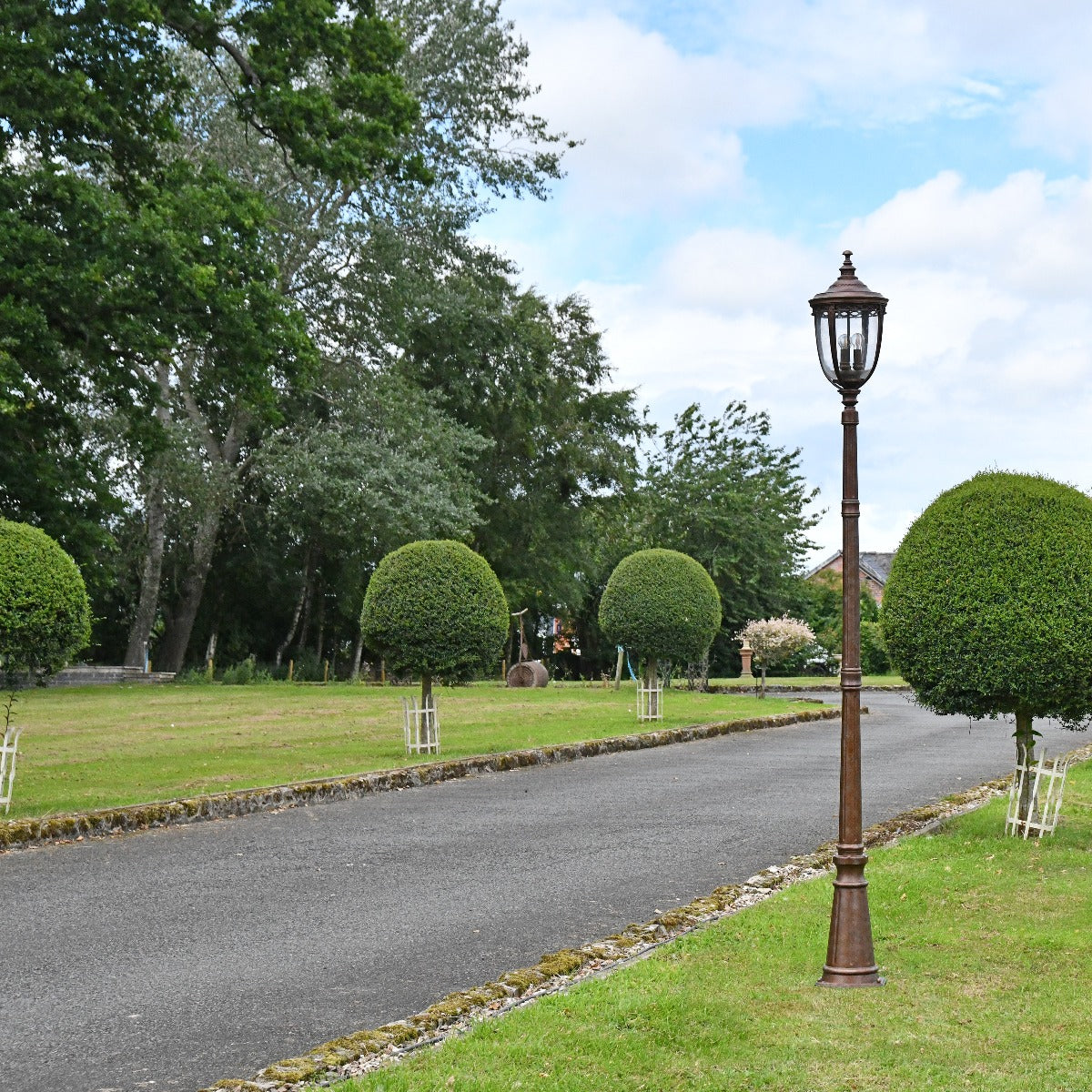 "The Rothford" Antique Bronze Beveled Glass Traditional Lamp Post 2.4m