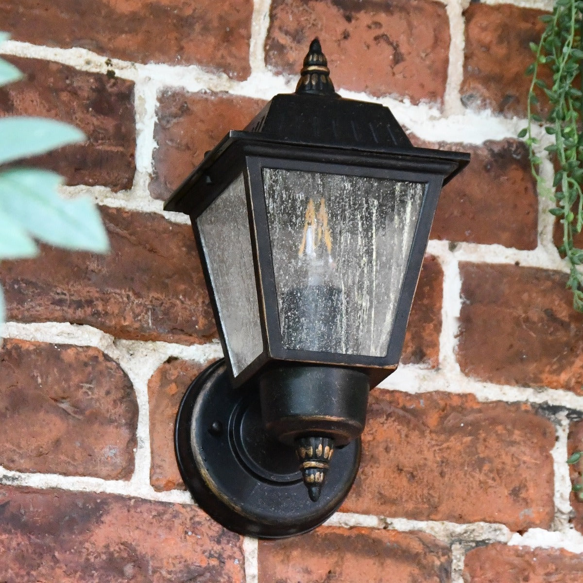  texture panes and bottom finial 