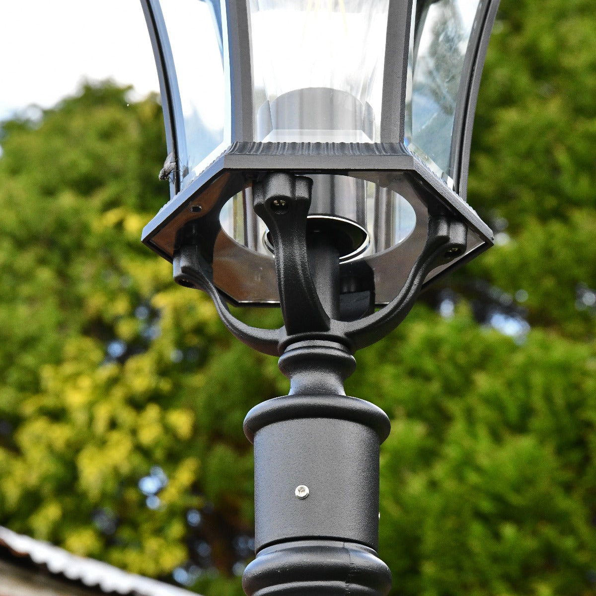 "The Westerdell" Black Garden Lamp Post