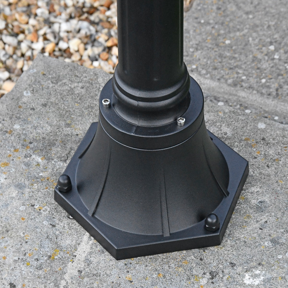 "The Westerdell" Black Garden Lamp Post